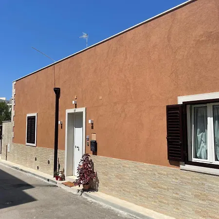 住宿加早餐酒店 Caramel House & 巴里