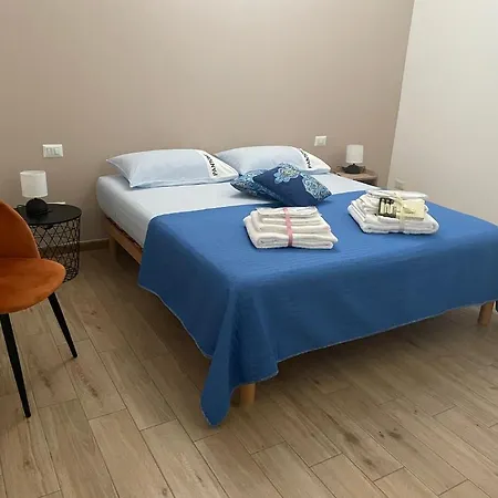 Caramel House & 4* Бари