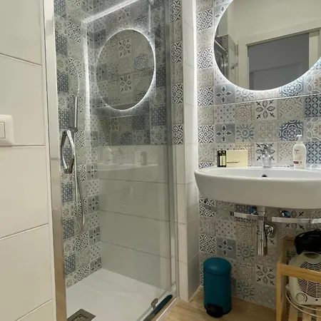 Caramel House & 巴里