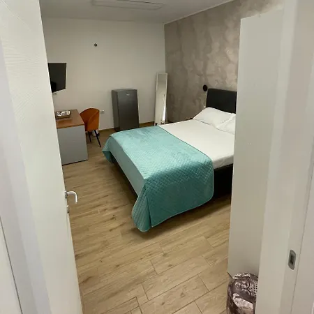 Caramel House & לינה וארוחת בוקר 4*