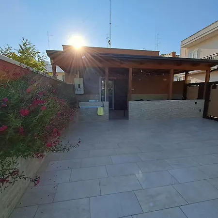 Caramel House & לינה וארוחת בוקר 4*